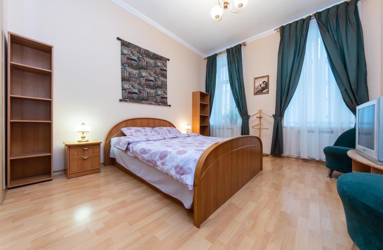 Apartamenty Sofia Киев Екстериор снимка