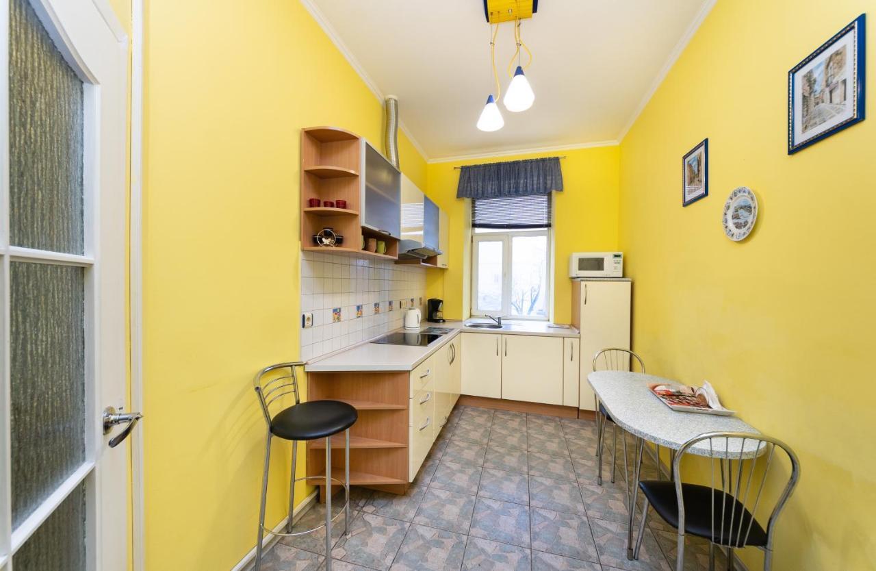 Apartamenty Sofia Киев Екстериор снимка